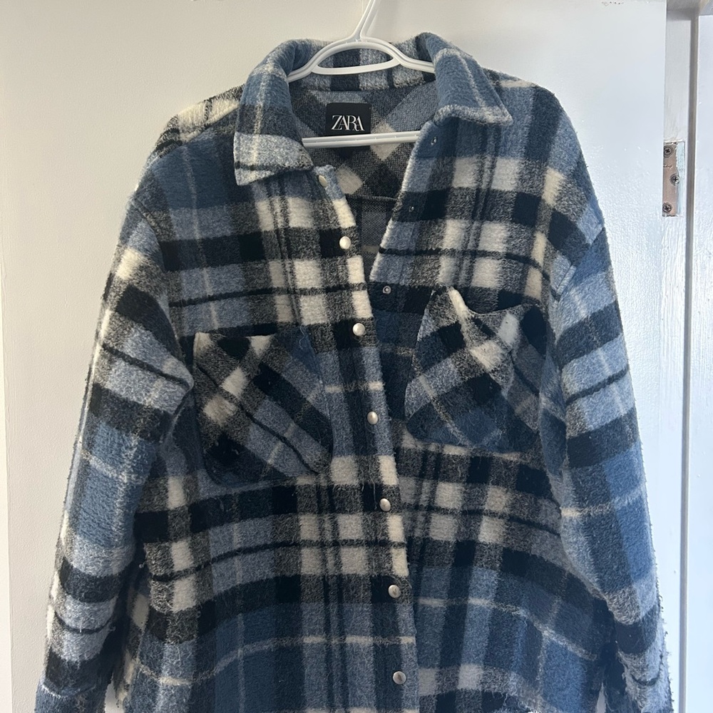 Zara Black and Cream Checkered Shirt Jacket